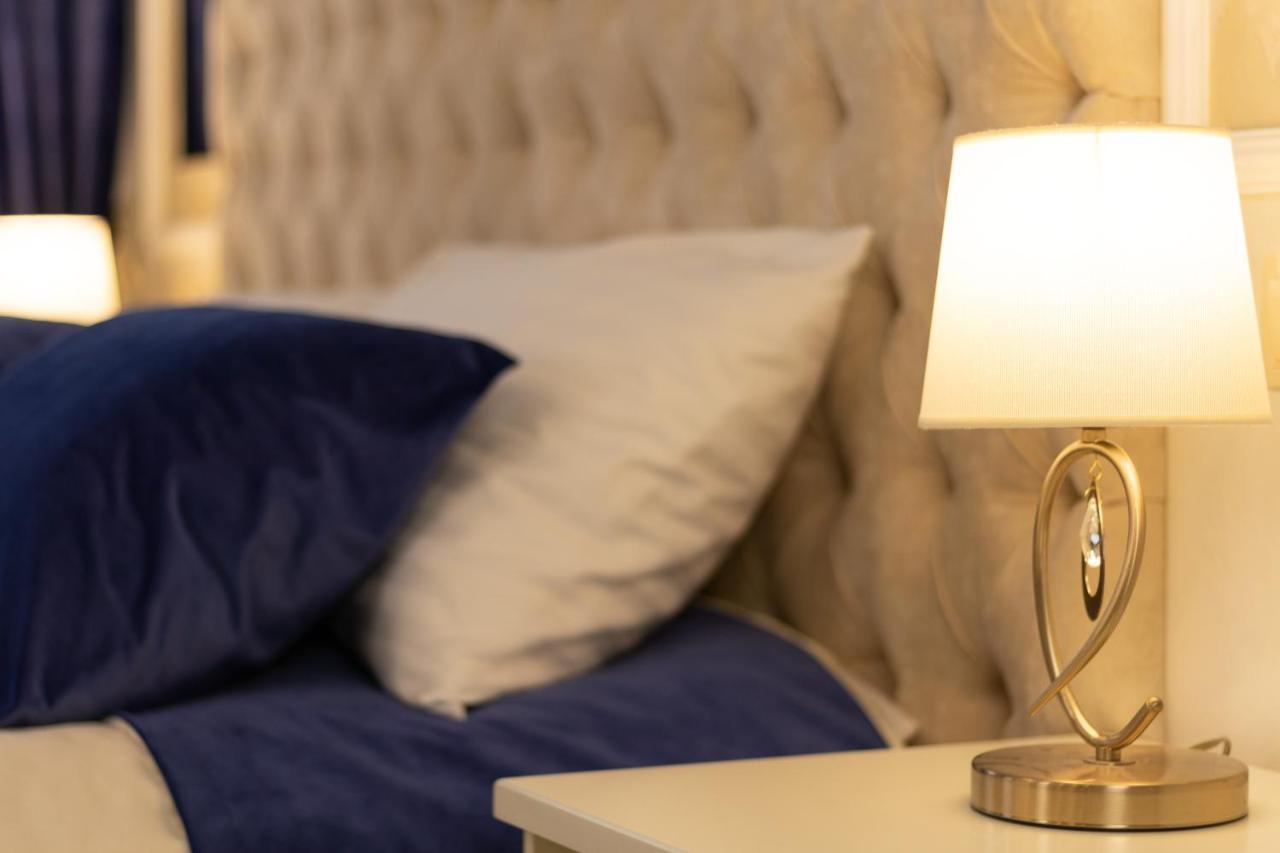 Smart Business Hotel Пинск Экстерьер фото